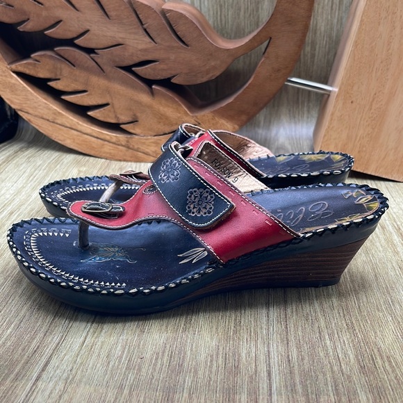 ELITE by Corey’s Folson Embossed Wedge Sandal - 9 (US) - Picture 1 of 8